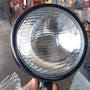Mahindra head light